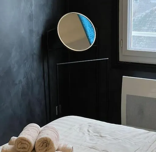 Echec Et Mat Chic - Gare & Hyper Centre Angers