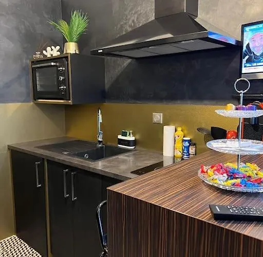 Echec Et Mat Chic - Gare & Hyper Centre *